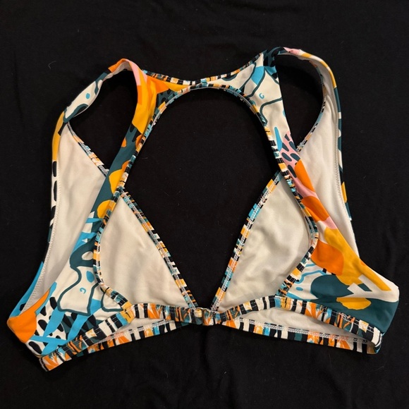 Like New Eidon Womens Rooney Fixed Triangle Bikini Top with Keyhole Back - Picture 4 of 5